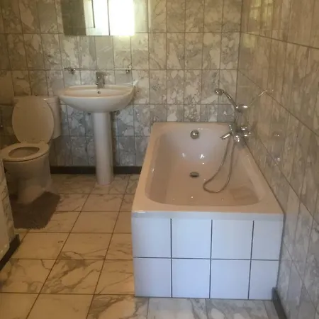 Le De La Vieille Eglise * טנוויל