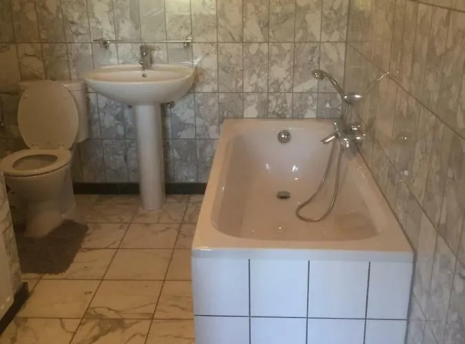 Le De La Vieille église * Tenneville